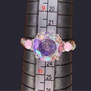 925 stamped size 10 Elegant Silver and Pink Gemstone Ring